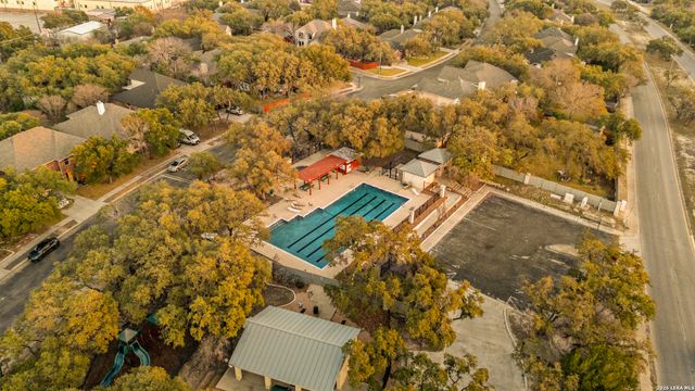 2634 Lakehills St, San Antonio, TX 78251