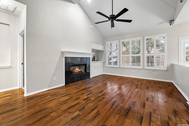 2634 Lakehills St, San Antonio, TX 78251