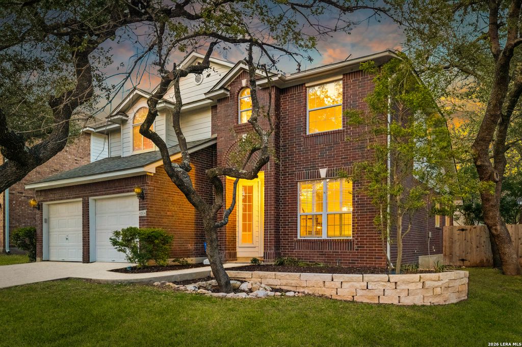 2634 Lakehills St, San Antonio, TX 78251