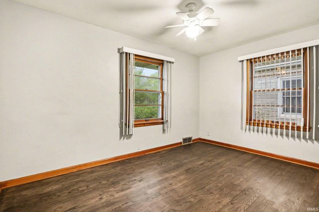 313 S 34th Street, South Bend, IN 46615