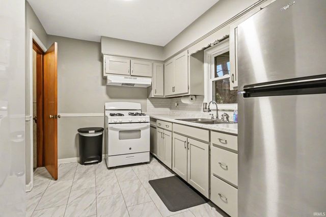 313 S 34th Street, South Bend, IN 46615