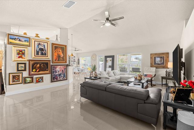 2585 SW National Circle, Port St. Lucie, FL 34953