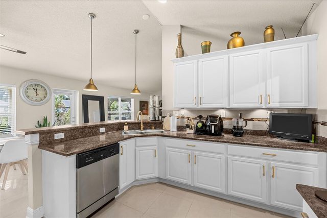 2585 SW National Circle, Port St. Lucie, FL 34953