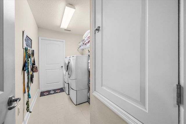 2585 SW National Circle, Port St. Lucie, FL 34953