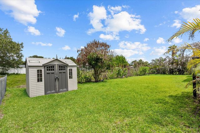 2585 SW National Circle, Port St. Lucie, FL 34953