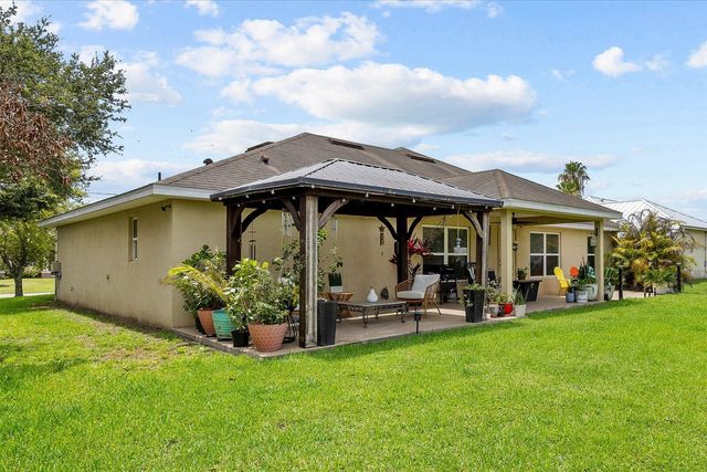 2585 SW National Circle, Port St. Lucie, FL 34953