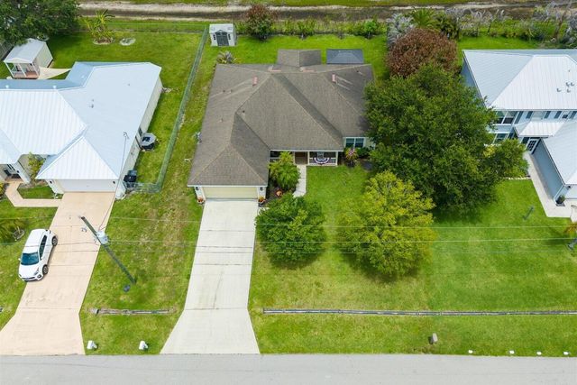 2585 SW National Circle, Port St. Lucie, FL 34953
