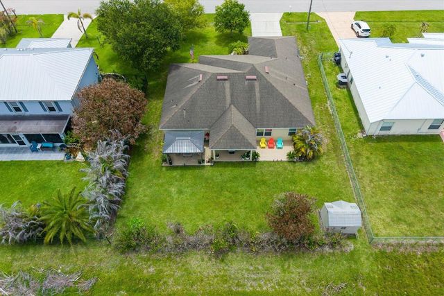 2585 SW National Circle, Port St. Lucie, FL 34953