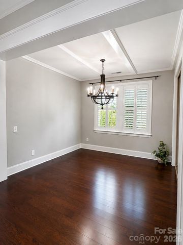 8624 Robbins Crescent Drive, Cornelius, NC 28031