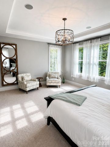 8624 Robbins Crescent Drive, Cornelius, NC 28031