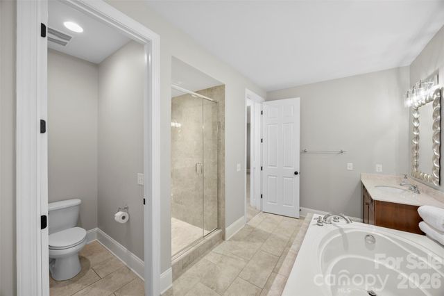 8624 Robbins Crescent Drive, Cornelius, NC 28031