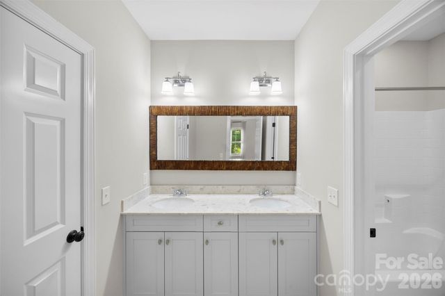 8624 Robbins Crescent Drive, Cornelius, NC 28031