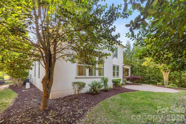 8624 Robbins Crescent Drive, Cornelius, NC 28031