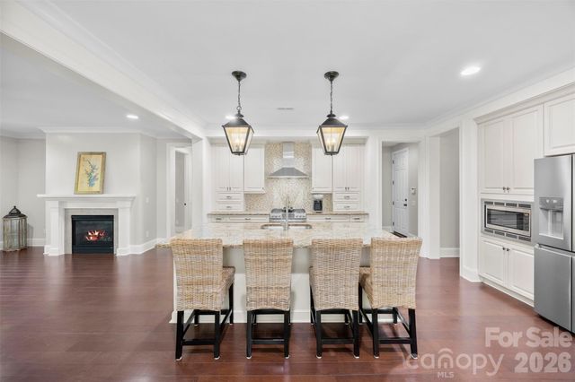 8624 Robbins Crescent Drive, Cornelius, NC 28031