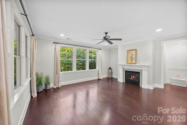 8624 Robbins Crescent Drive, Cornelius, NC 28031
