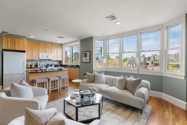 578 Massachusetts Ave 4, Boston, MA 02118