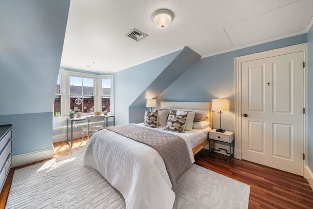 578 Massachusetts Ave 4, Boston, MA 02118