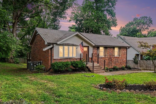 2433 Rychen Dr, Nashville, TN 37217