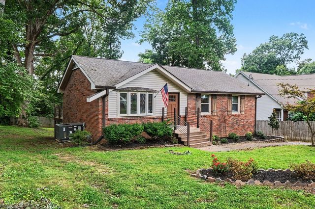 2433 Rychen Dr, Nashville, TN 37217