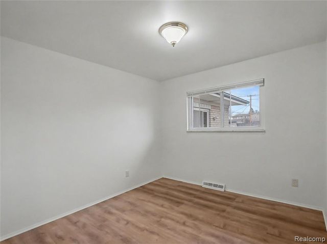 36458 Jeffrey Drive, Sterling Heights, MI 48310