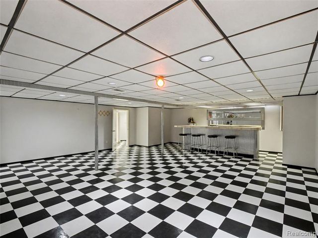 36458 Jeffrey Drive, Sterling Heights, MI 48310