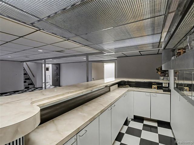 36458 Jeffrey Drive, Sterling Heights, MI 48310