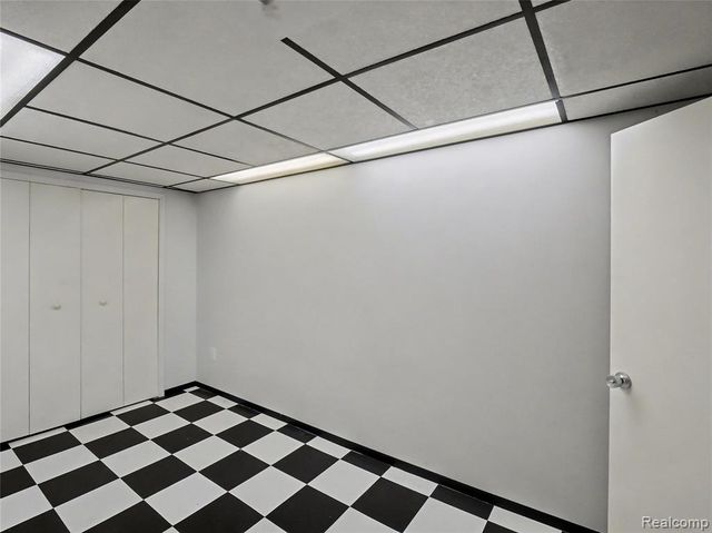 36458 Jeffrey Drive, Sterling Heights, MI 48310