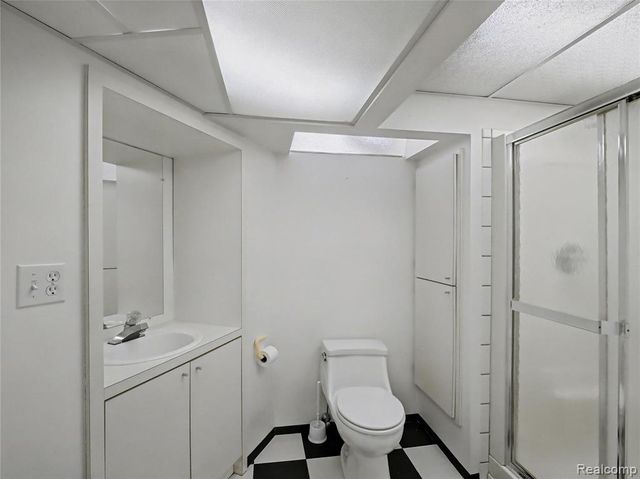 36458 Jeffrey Drive, Sterling Heights, MI 48310