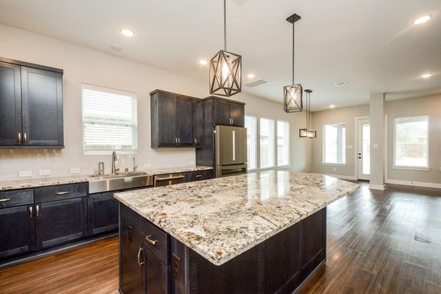 2902 Tanager Trace, Katy, TX 77493