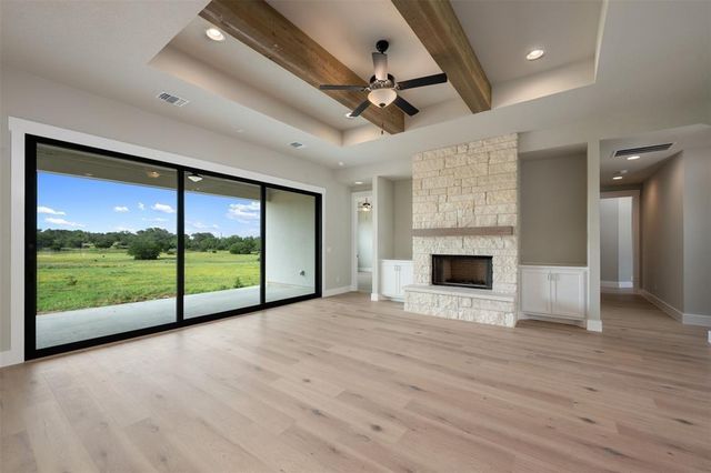 103 Buck Rabbit, Briggs, TX 78608