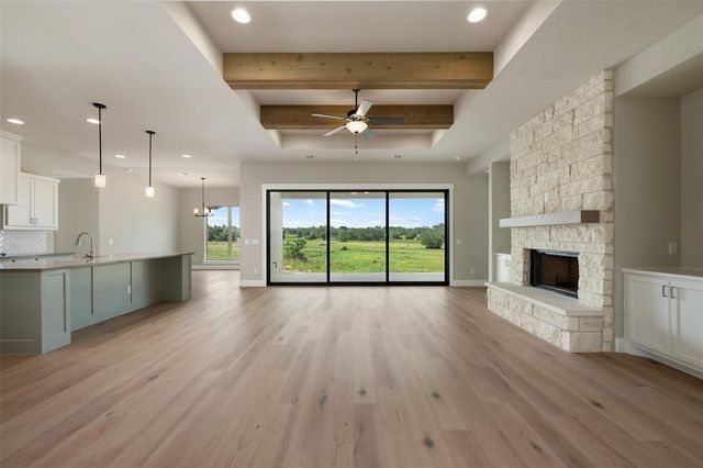 103 Buck Rabbit, Briggs, TX 78608