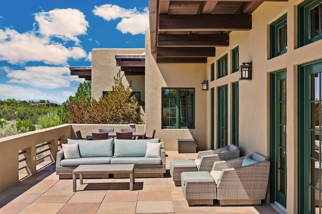 8 Paseo De Aguila, Santa Fe, NM 87506