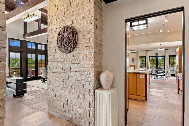 8 Paseo De Aguila, Santa Fe, NM 87506