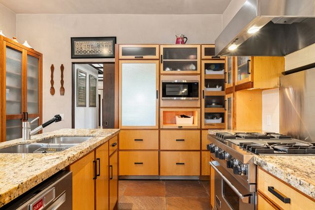 8 Paseo De Aguila, Santa Fe, NM 87506