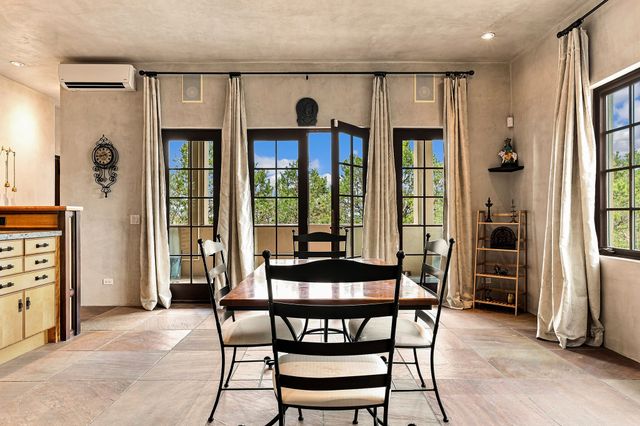8 Paseo De Aguila, Santa Fe, NM 87506