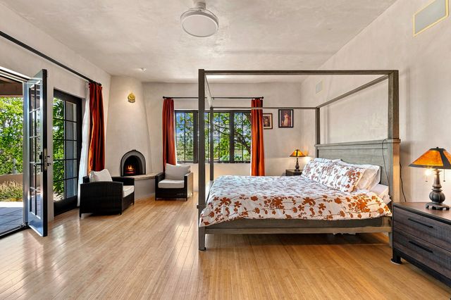 8 Paseo De Aguila, Santa Fe, NM 87506