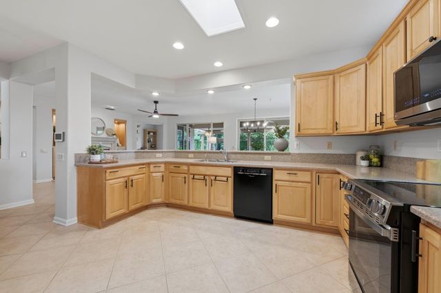 290 Lariat Loop, Lincoln, CA 95648