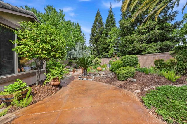 290 Lariat Loop, Lincoln, CA 95648