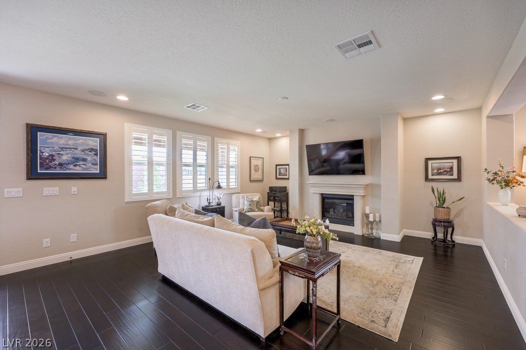 303 Rhiannon Court, Las Vegas, NV 89183 — photo 2