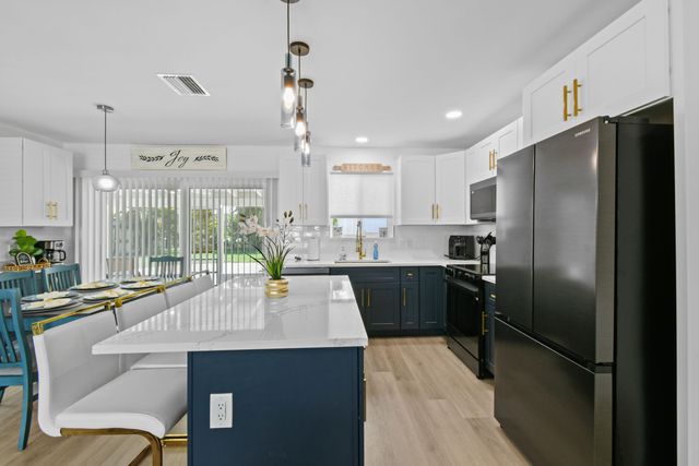 19005 SE SOUTHGATE Drive, Jupiter, FL 33469