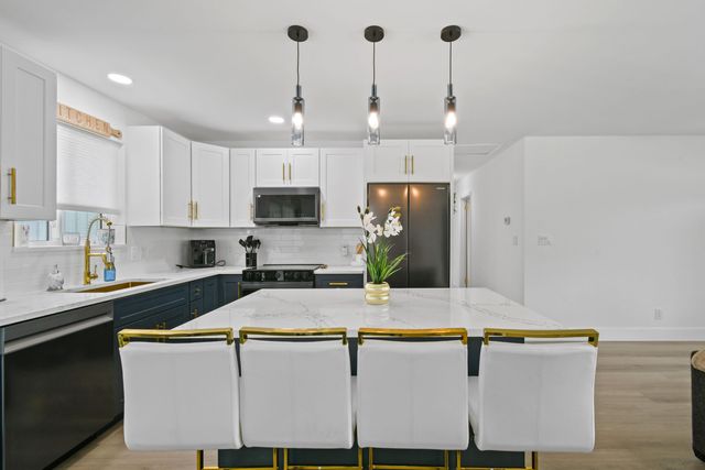 19005 SE SOUTHGATE Drive, Jupiter, FL 33469