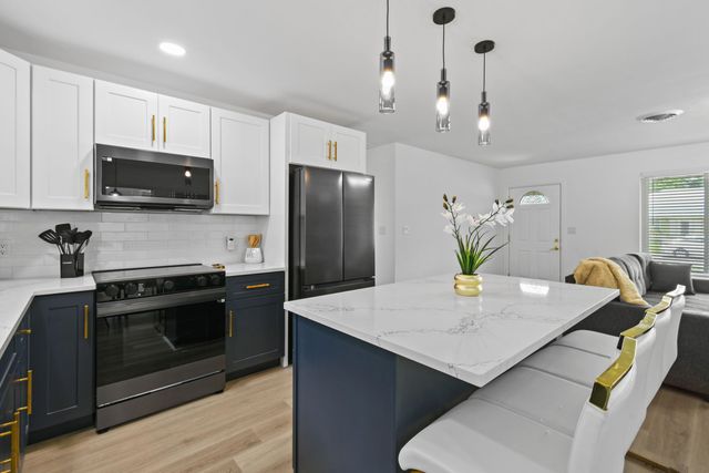 19005 SE SOUTHGATE Drive, Jupiter, FL 33469
