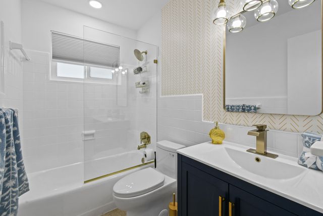 19005 SE SOUTHGATE Drive, Jupiter, FL 33469