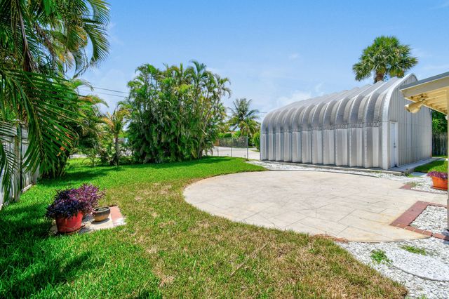 19005 SE SOUTHGATE Drive, Jupiter, FL 33469