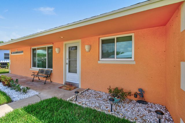 19005 SE SOUTHGATE Drive, Jupiter, FL 33469
