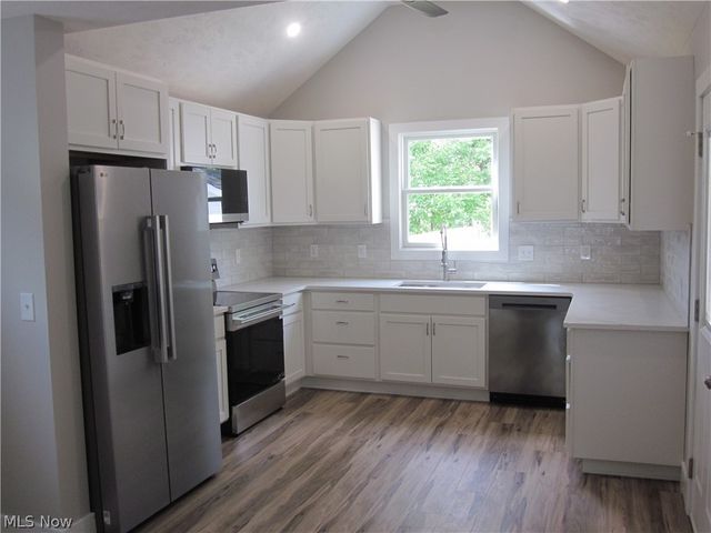 24 Adams Street, Berea, OH 44017