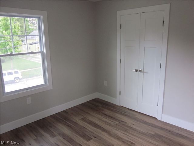 24 Adams Street, Berea, OH 44017