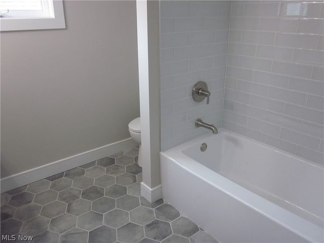 24 Adams Street, Berea, OH 44017