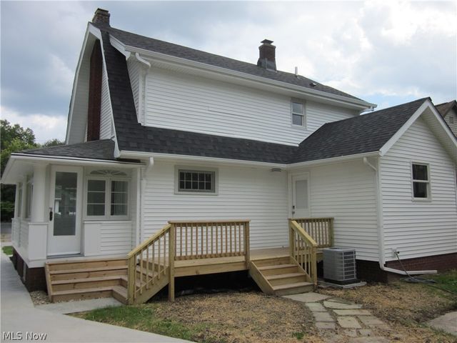 24 Adams Street, Berea, OH 44017
