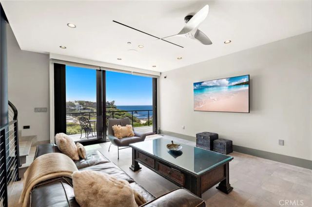 228 Hazel Drive, Corona Del Mar, CA 92625
